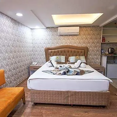 Sultan 4*